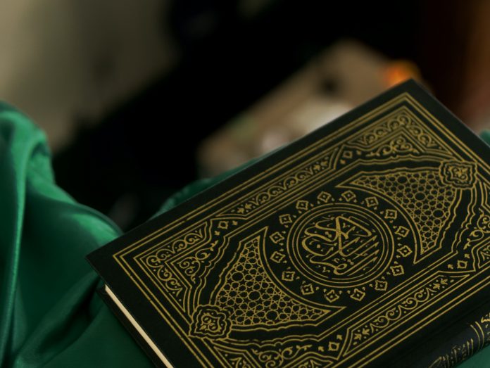 masjid-pogung-dalangan-t5wNqFyCkTI-unsplash Easily Acquire US Green Card