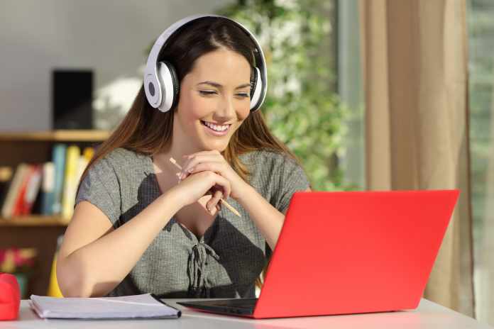 ARE ONLINE CLASSES LESS EFFECTIVE